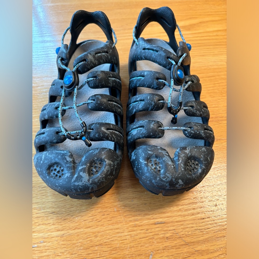 MION Slip On Rugged Water Shoes Sandals